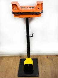 Корпус двуручного пульта управления с педалью (1 скорость 1НО+1НЗ), 7 отверстий для кнопок, с опорой, CEKP5BX10 - EMAS