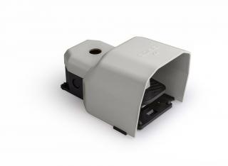 Одиночная педаль (1 скорость) с защитным кожухом и основание для ручки 2x(1НО+1НЗ), PDKA11GX10G - EMAS