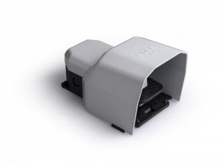 Одиночная педаль (2 скорости) с защитным кожухом 2x(1НО+1НЗ), PDKS11GX20G - EMAS